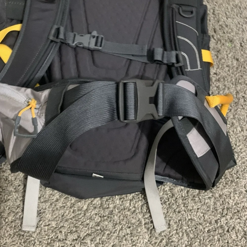 Vintage The North Face Prophet 52 Backpack Gold/Graphite EX Condition Hiking L/G